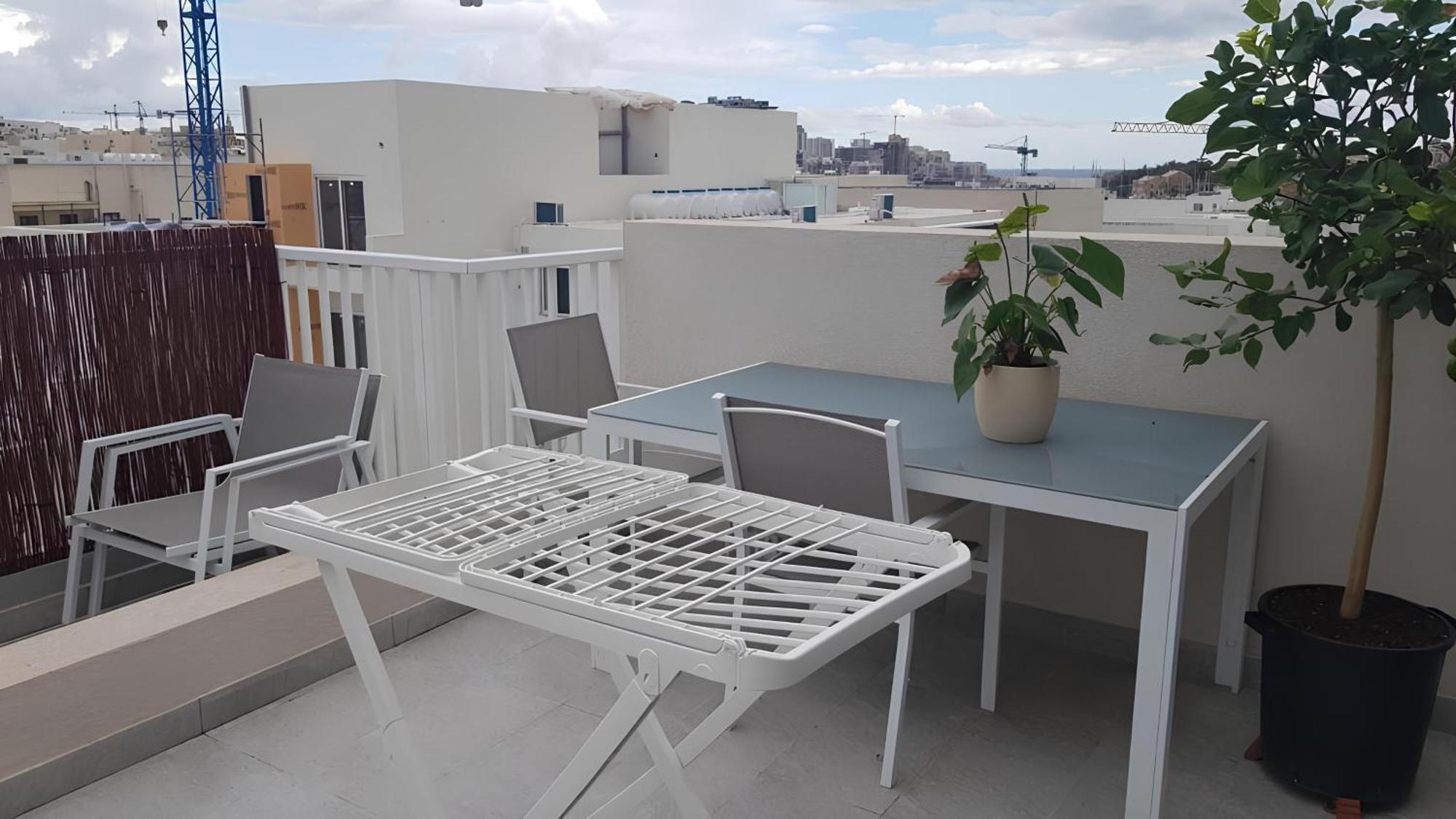 Elise Apartments Gzira Chambre photo